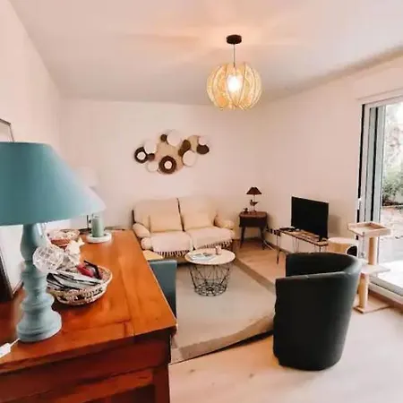 T3 Refait A Neuf /plage/centre/gare/terrasse/pkg/wifi דירה *