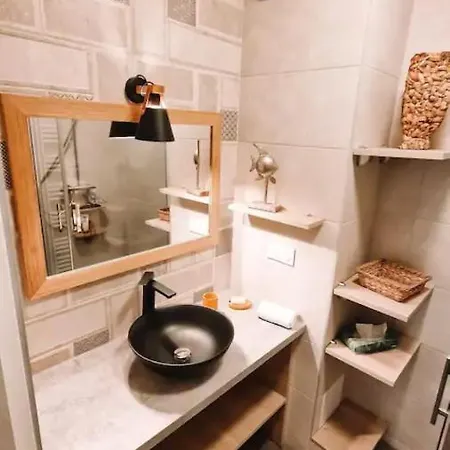 T3 Refait A Neuf /plage/centre/gare/terrasse/pkg/wifi Lägenhet *