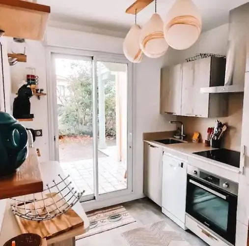 Apartamento T3 Refait A Neuf /plage/centre/gare/terrasse/pkg/wifi